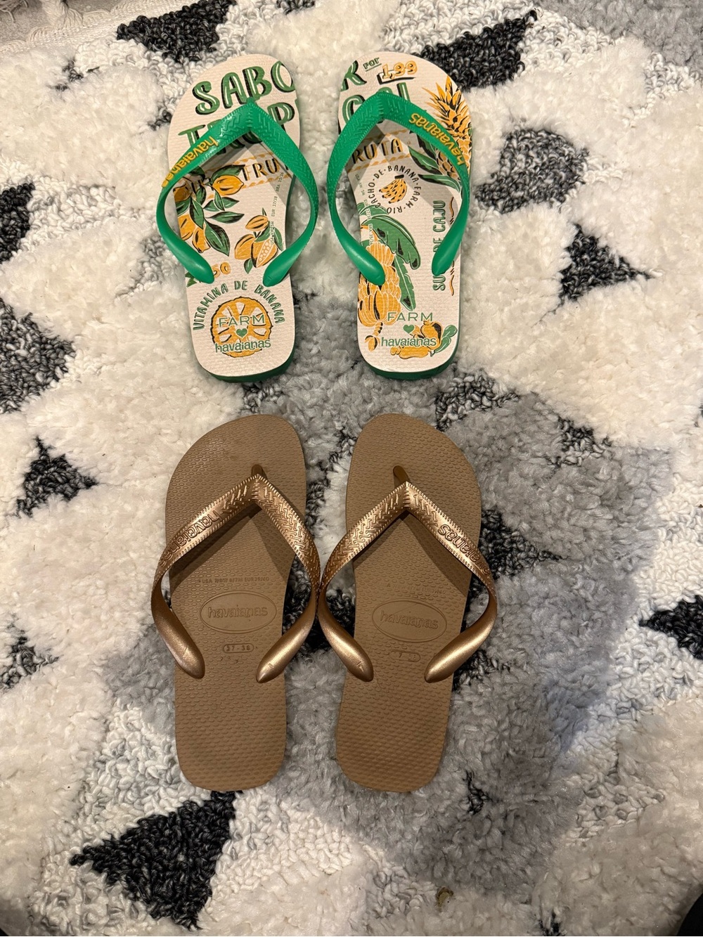 Havaianas  Flip Flops - Green & Brown